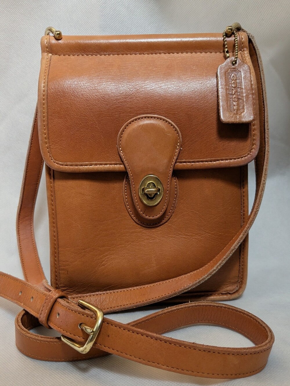 Coach Murphy Tan Leather Turnlock Crossbody Bag